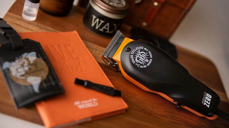 Top Men’s Grooming Essentials: Electric Shavers and Beard Oils for 2025